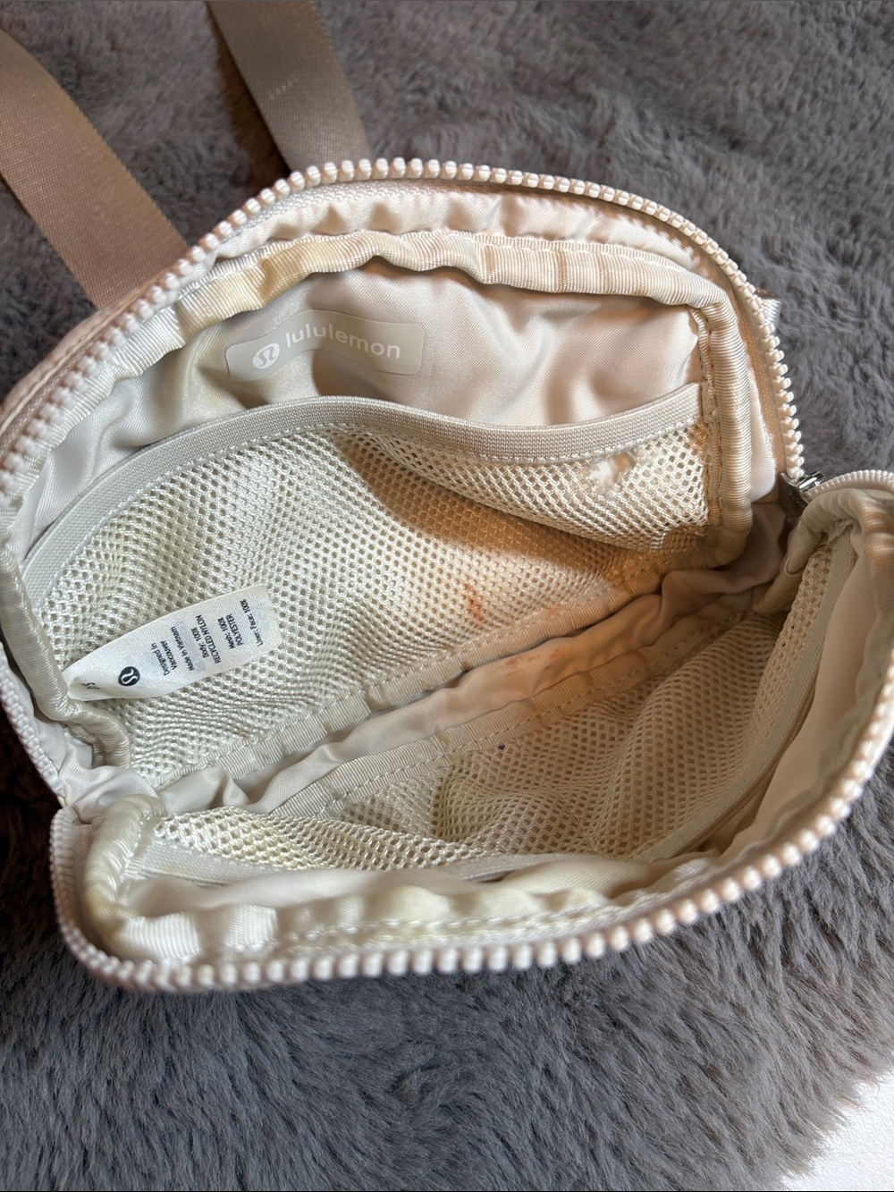 lululemon athletica Cream Crossbody Belt Bag - Picture 2 of 6